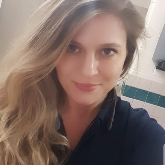 Meet your Posher, Jennifer - Picture 3 of 8